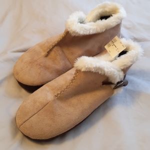 Women's FireSide Slippers Size L
